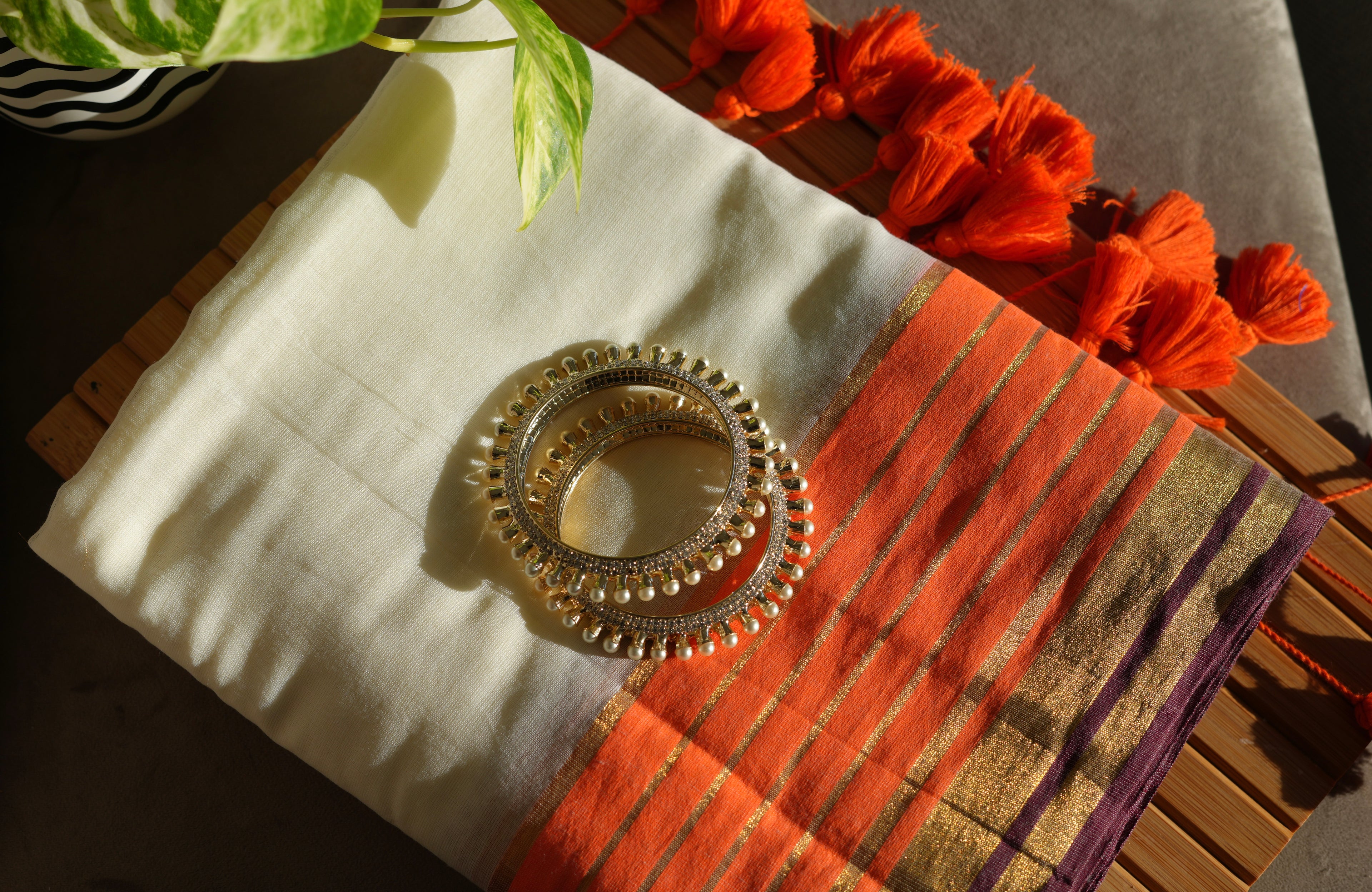 Coral Kasavu Mul Cotton Saree