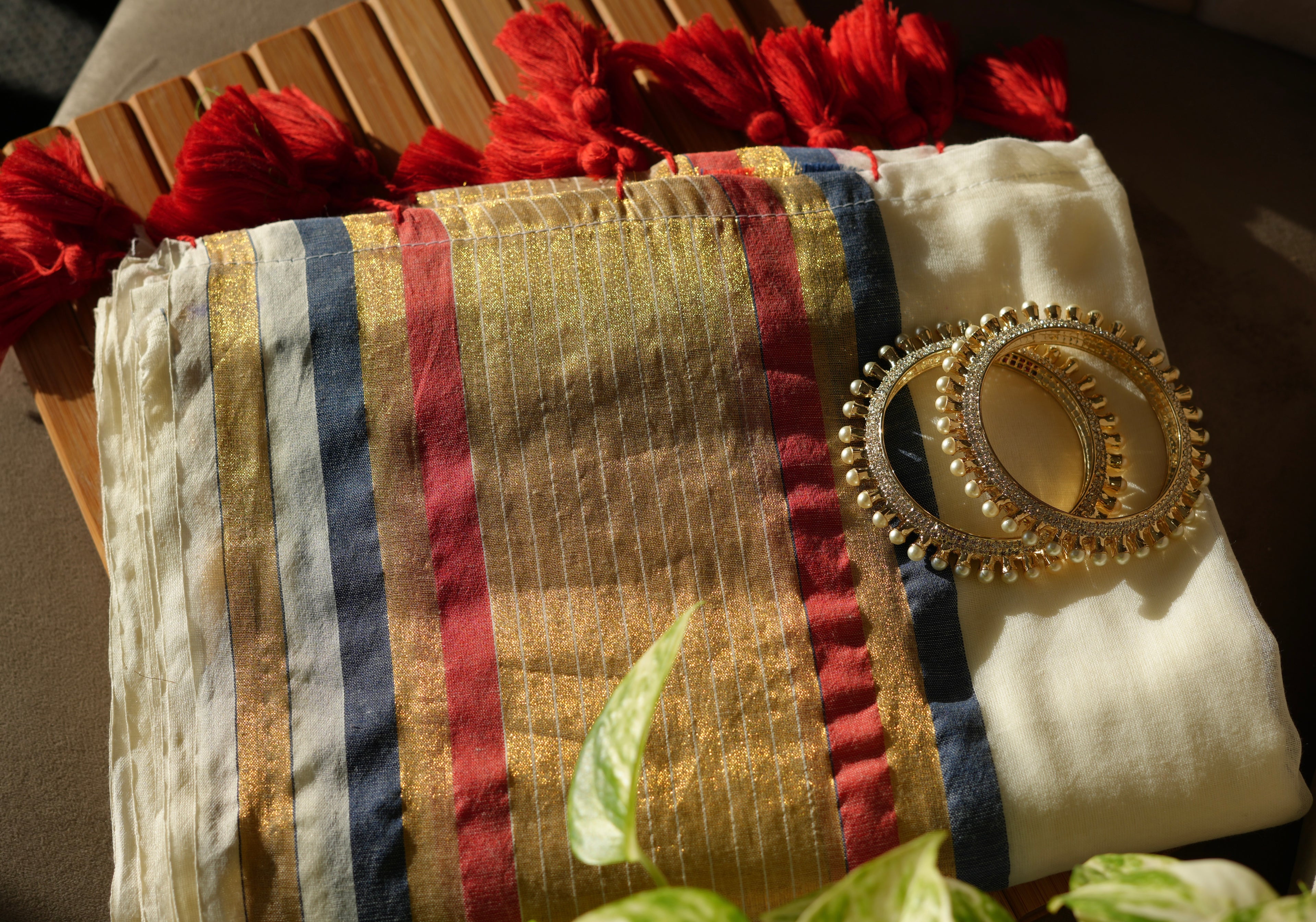 Zafran Onam Zari Mul Cotton Saree
