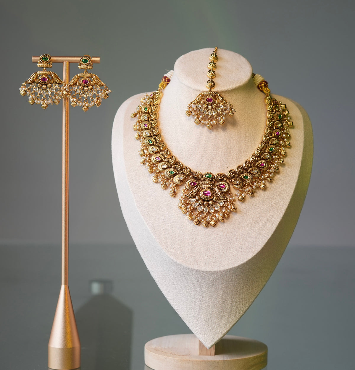 Devika Necklace Set